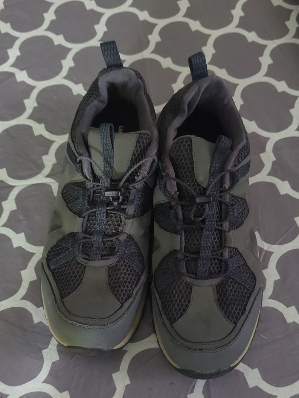 Lands' End Men's Athletic Lace-Up Sneakers in Gray and Black